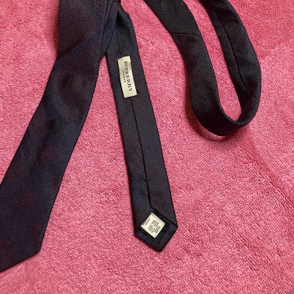 Burberry Other - Authentic Burberry tie